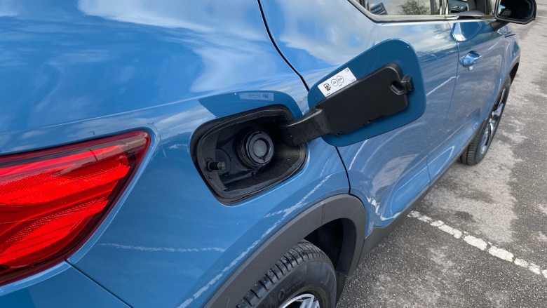 Volvo Xc40 2.0 B4P Plus Dark 5dr AWD Auto Petrol Estate